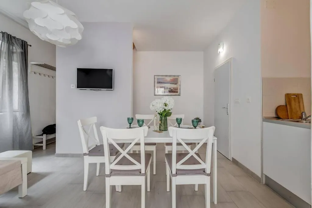 Apartman 3 Bedrooms Charming Stone House In Old Town Trogir Horvátország